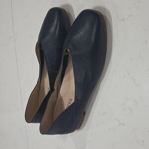 Empress Chic Navy Women's Loafers Sz 41w Will Fit 10w Soft Leather Gentle Used